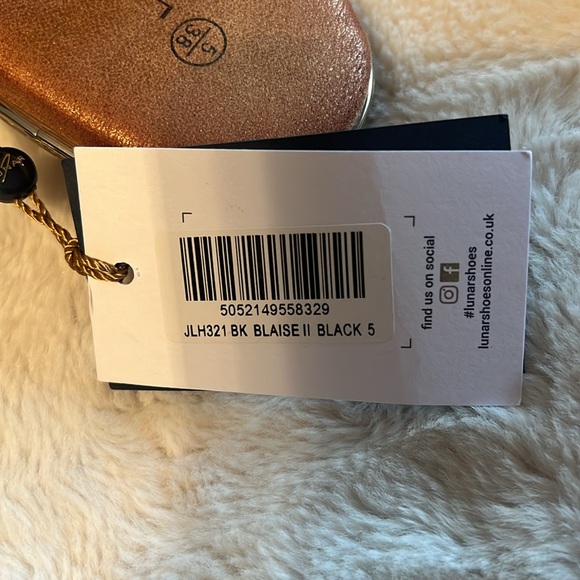 Padded footbed rhinestone sandals - Picture 6 of 6